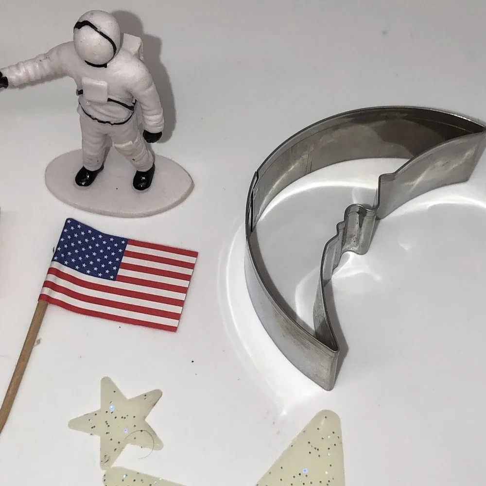 Astronaut Toy Lot Cake Topper Toppers Rocket Moon Cookie Cutters Stars